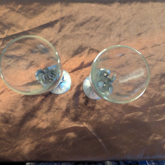 Seagull Pewter Champagne Flutes with Floral Design - Picture 7 of 11